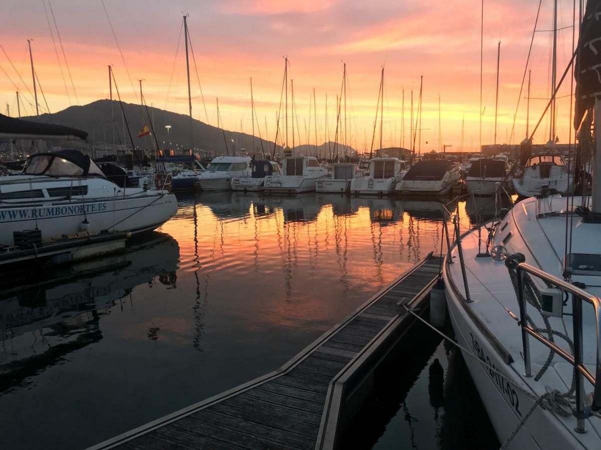 Yate De Lujo En Getxo Hotel Luaran gambar